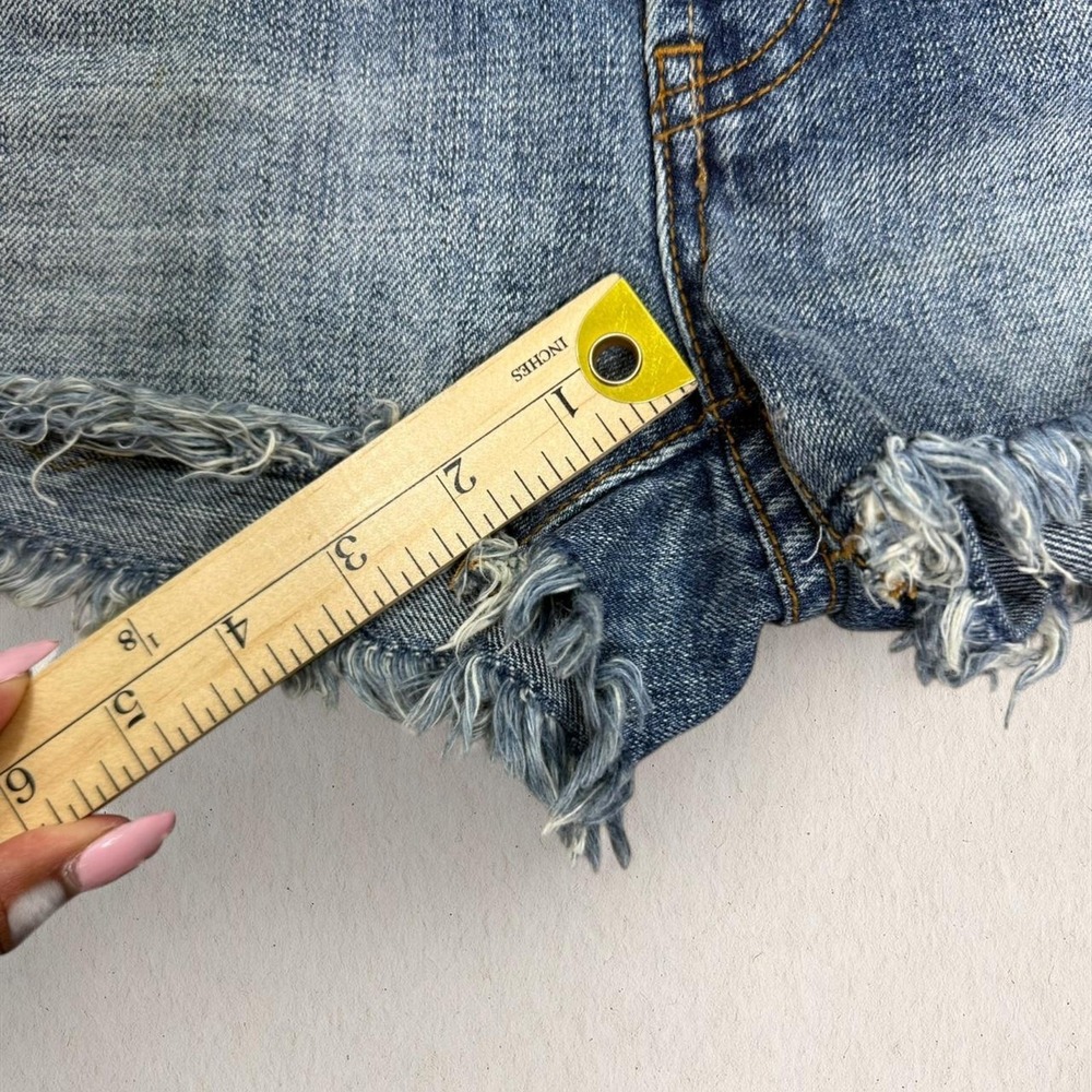We The Free Denim Shorts 25 Blue Distressed Raw Hem‎ High Rise Boho Festival - Picture 8 of 8